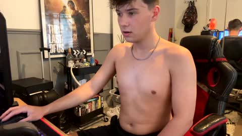 Zachbritboy online show from 4, 2, 2025