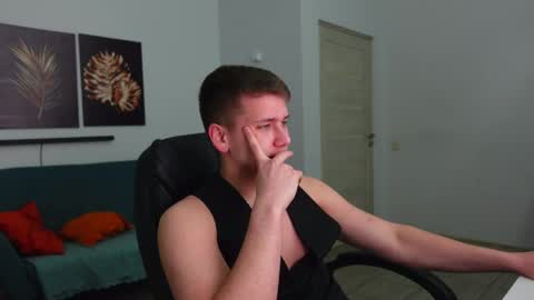 ZACK GILLIAN online show from 21, 4, 2026