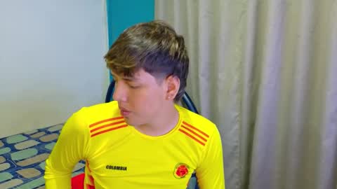 Snapshot of zackmontiel07 chatting on 7, 2, 2026 ZackMontiel07 online show from 7, 2, 2026