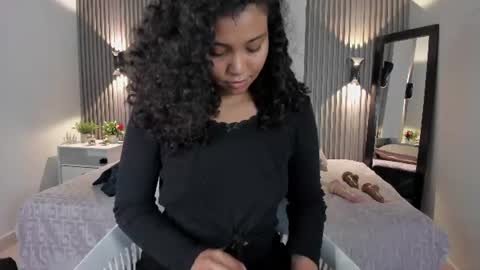 Snapshot of zafiiraa chatting on 2, 7, 2026 zafira online show from 2, 7, 2026