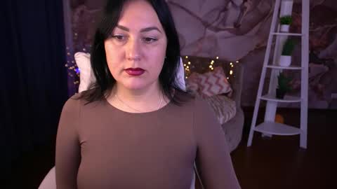 Zafiramoonn online show from 6, 11, 2025