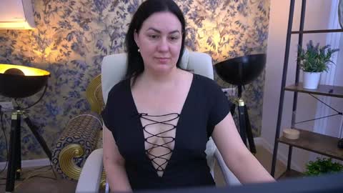 Zafiramoonn online show from 7, 5, 2026