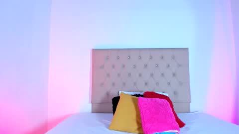 Zafiro Brown online show from 2, 11, 2025