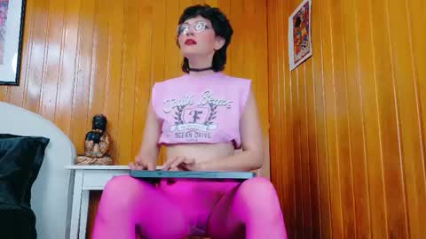 Karina  online show from 22, 10, 2025