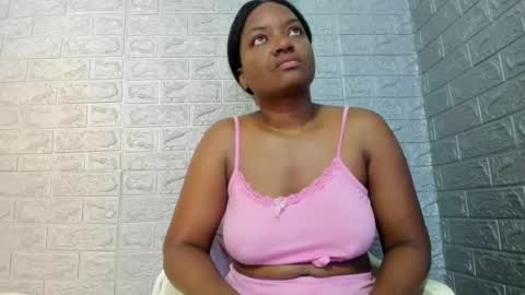 Snapshot of zamara__ chatting on 9, 7, 2026 Zamara online show from 9, 7, 2026