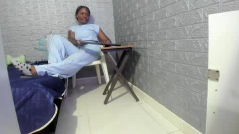Snapshot of zamara__ chatting on 10, 8, 2026 Zamara online show from 10, 8, 2026