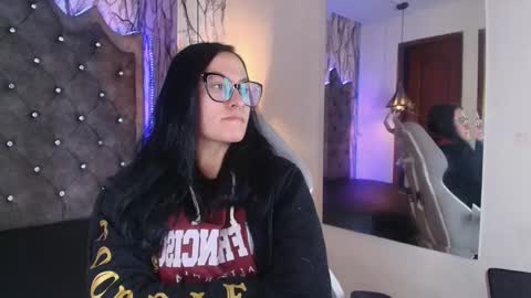   online show from 17, 11, 2025