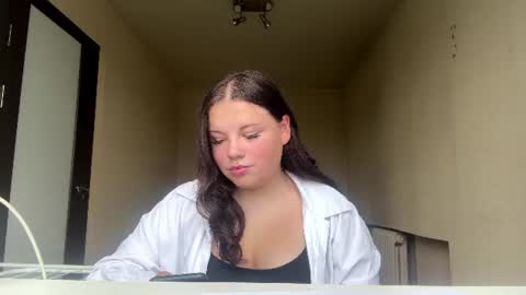 Liana online show from 4, 8, 2026