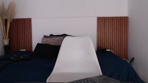 Zander online show from 7, 2, 2025