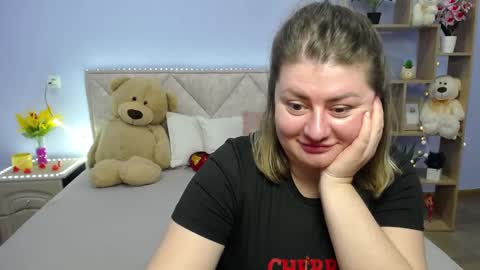 zannadreil online show from 12, 3, 2025