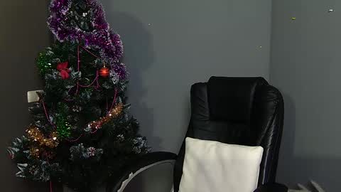 zannadreil online show from 13, 1, 2026