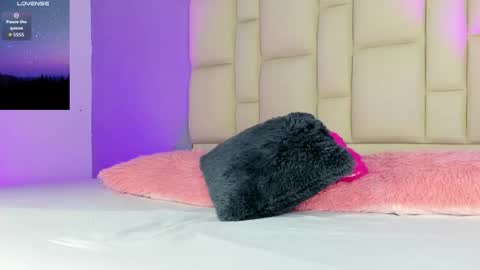 zaphiro__sky online show from 4, 3, 2026