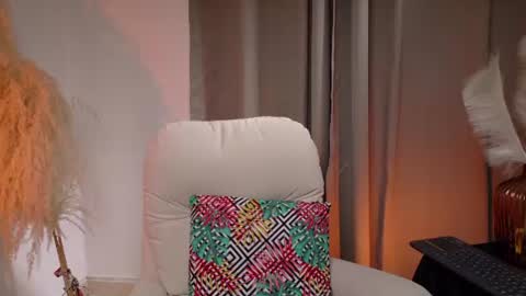 Zara Nova online show from 4, 8, 2026