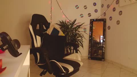 Snapshot of zarabby_skuirt chatting on 9, 3, 2025 Zarabby online show from 9, 3, 2025