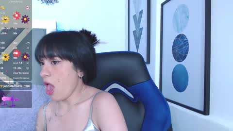 Snapshot of zaradames_ chatting on 5, 2, 2025 zaradames_ online show from 5, 2, 2025