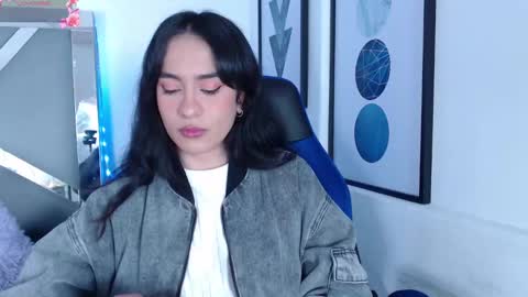 Snapshot of zaradames_ chatting on 8, 3, 2025 zaradames_ online show from 8, 3, 2025