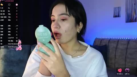 Snapshot of zaradames_ chatting on 1, 10, 2025 zaradames_ online show from 1, 10, 2025