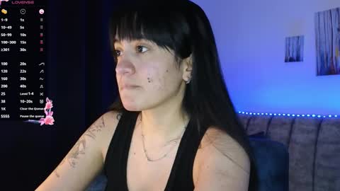 Snapshot of zaradames_ chatting on 2, 10, 2025 zaradames_ online show from 2, 10, 2025