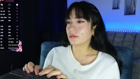 Snapshot of zaradames_ chatting on 11, 10, 2025 zaradames_ online show from 11, 10, 2025