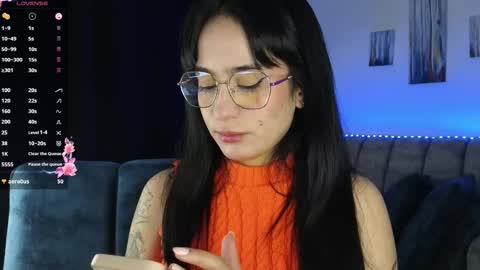 Snapshot of zaradames_ chatting on 8, 11, 2025 zaradames_ online show from 8, 11, 2025