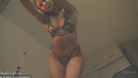 Snapshot of zarahlynch chatting on 16, 4, 2026 Miss Lynch Next show 2911 online show from 16, 4, 2026