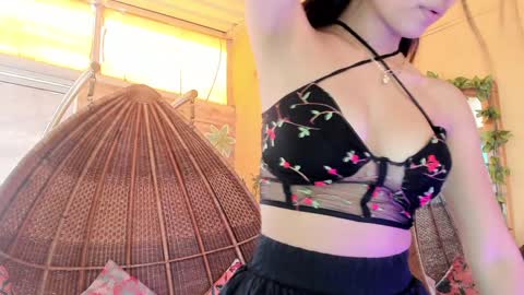 Snapshot of zaralim chatting on 22, 12, 2024 Zara Lim online show from 22, 12, 2024