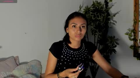 Snapshot of zaralim chatting on 8, 1, 2026 Zara Lim online show from 8, 1, 2026