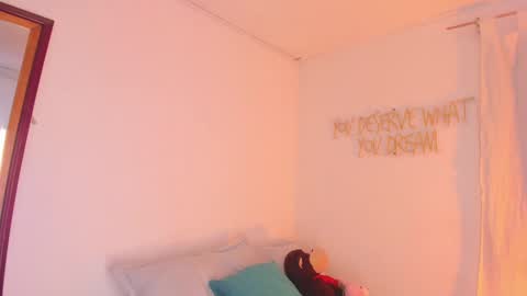 Snapshot of zaraparkers chatting on 18, 9, 2025 online show from 18, 9, 2025