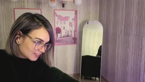 Isabella online show from 8, 5, 2026