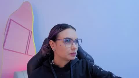 Isabella online show from 25, 6, 2026