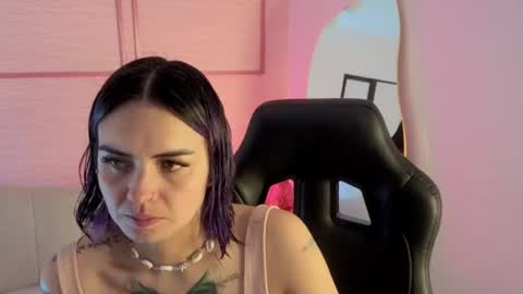 Isabella online show from 15, 7, 2026