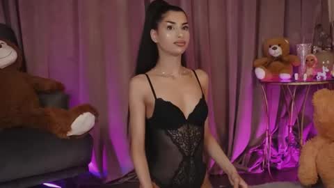 zariaavera online show from 1, 5, 2026