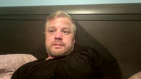 Snapshot of zboteatass chatting on 4, 4, 2026 zboteatass online show from 4, 4, 2026