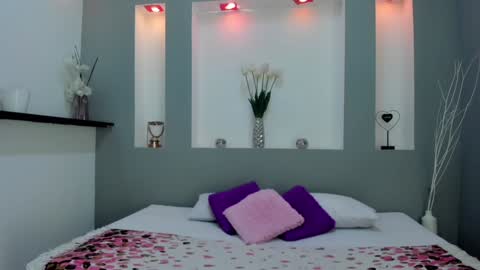 Karolyne online show from 10, 1, 2025