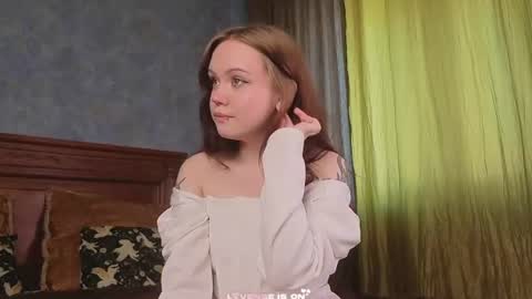 Snapshot of zeldaes chatting on 20, 7, 2026 Emilia online show from 20, 7, 2026
