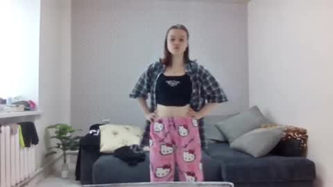 Snapshot of zenaidafairleigh chatting on 7, 3, 2026 Ammy online show from 7, 3, 2026