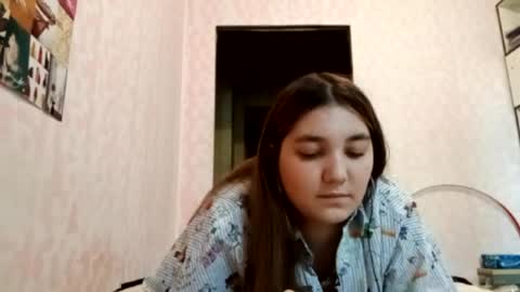 zeniabrossoit online show from 7, 5, 2026