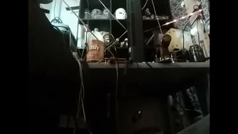 Snapshot of zeroandhero chatting on 13, 12, 2024 zero online show from 13, 12, 2024