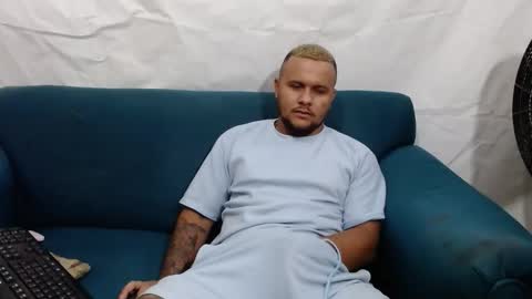 Snapshot of zeus_030 chatting on 8, 3, 2026 zeus_030 online show from 8, 3, 2026