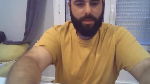 Snapshot of zeusateneo chatting on 17, 10, 2025 Zeus online show from 17, 10, 2025