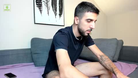 Snapshot of zeyn_edwards chatting on 10, 9, 2025 ZEYN online show from 10, 9, 2025