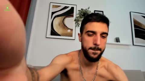 Snapshot of zeyn_edwards chatting on 13, 9, 2025 ZEYN online show from 13, 9, 2025