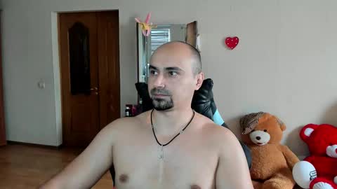 Ziesh online show from 3, 10, 2025