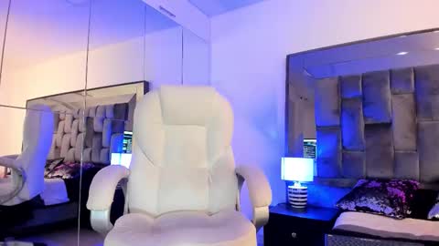 Nia  online show from 6, 2, 2026