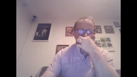 Snapshot of zippi55 chatting on 9, 10, 2025 Zippi online show from 9, 10, 2025