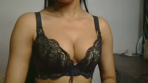 Snapshot of ziyaa_1 chatting on 1, 7, 2026 Ziyaa online show from 1, 7, 2026