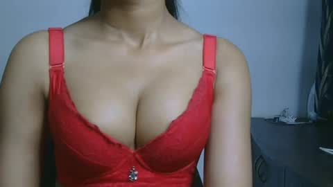 Snapshot of ziyaa_1 chatting on 2, 7, 2026 Ziyaa online show from 2, 7, 2026