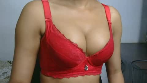 Snapshot of ziyaa_1 chatting on 5, 7, 2026 Ziyaa online show from 5, 7, 2026