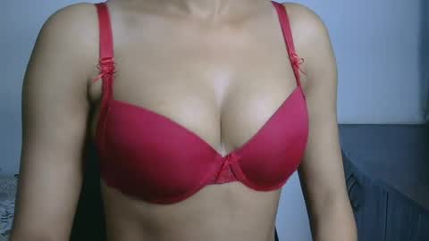 Snapshot of ziyaa_1 chatting on 2, 8, 2026 Ziyaa online show from 2, 8, 2026