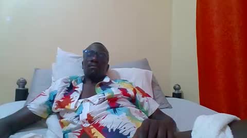 Snapshot of zlatann2012 chatting on 23, 9, 2025 Zlatann2012 online show from 23, 9, 2025